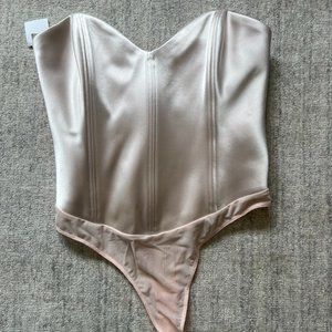Aritzia Blaze Bodysuit- Light Pink/Nude, Size 8